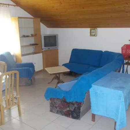 With Parking Space Grebastica, - 25286 *