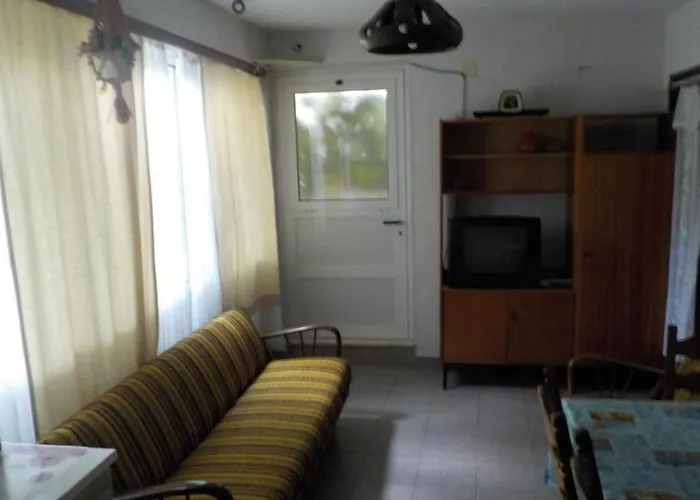 With Parking Space Grebastica, - 25286 شقة شيبينيك