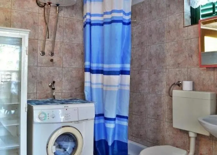 With Parking Space Grebastica, - 25286