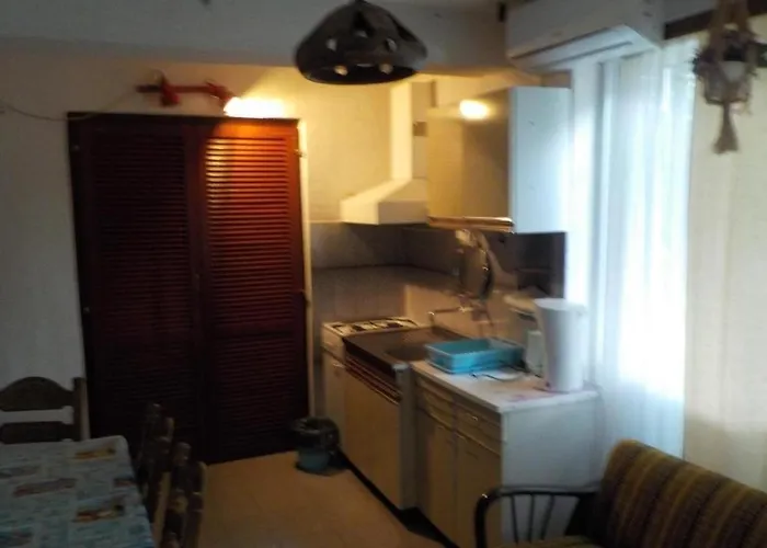 Apartment With Parking Space Grebastica, - 25286 *